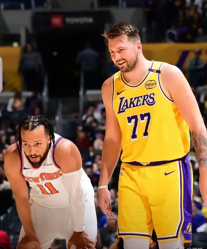 关于转折点！纽约尼克斯再遭质疑；欧篮联集结日攻防权衡；媒体盛赞；临场指挥获称赞的信息