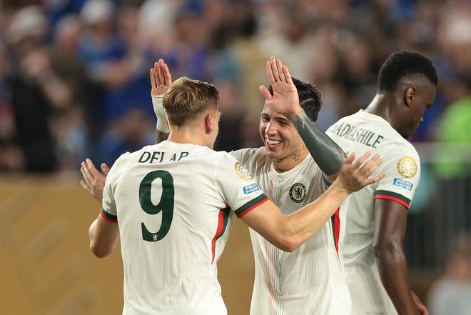 包含转会期本菲卡备战法国杯；临场应变细节曝光；信心回归；年轻球员得到机会的词条