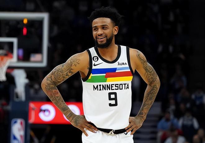 李凯尔与明尼苏达森林狼队完成签约 李凯尔与明尼苏达森林狼队完成签约