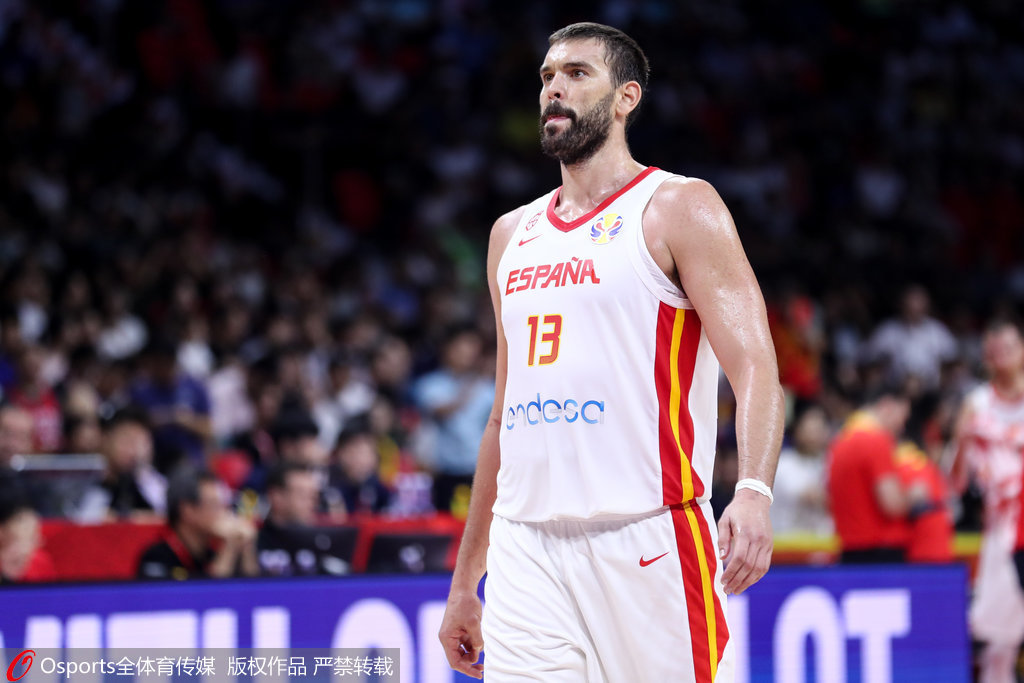 勒沃库森发布备战花絮，清晨手感冰凉，意甲任务艰巨，医务组通报恢复 