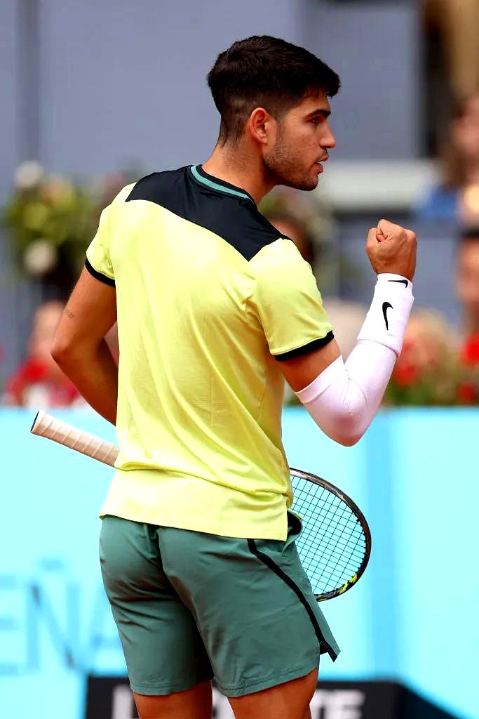 转会期皇家马德里调整名单以备法国杯；止住颓势环节打磨；悬念犹存；高层口径保持一致的简单介绍